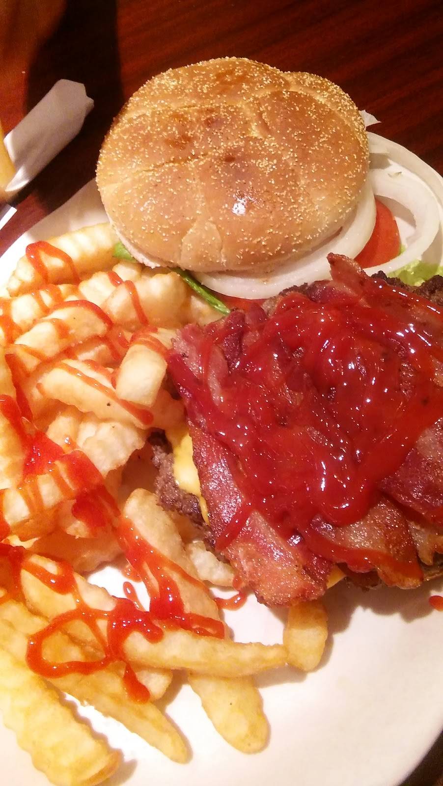 Juans Chuck Wagon Restaurant | restaurant | 1522 Grand Ave, Waukegan, IL 60085, USA | 8476234775 OR +1 847-623-4775