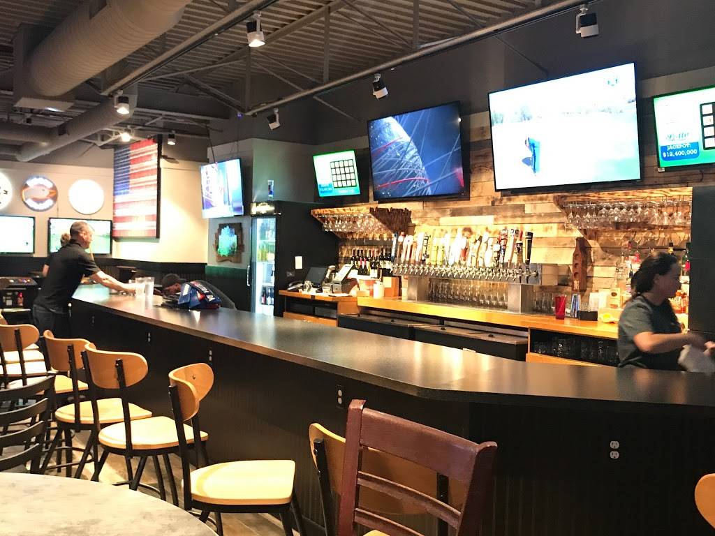 Broadway Barrel House | restaurant | 402 N Broadway St, Lebanon, OH 45036, USA | 5139347799 OR +1 513-934-7799