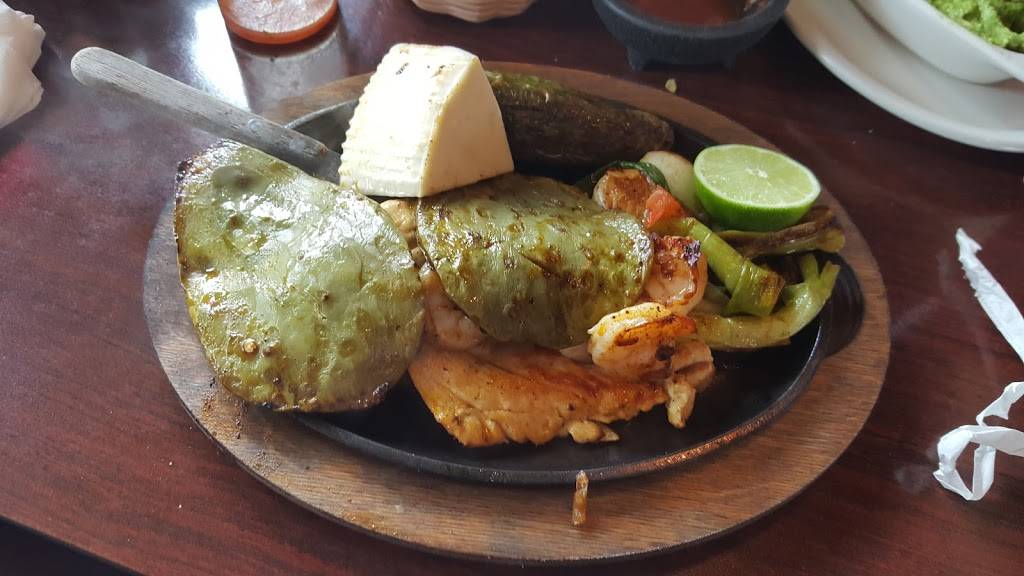 El Nopal Mexican Restaurant | restaurant | 2365 Landmark Way NE, Corydon, IN 47112, USA | 8127380300 OR +1 812-738-0300