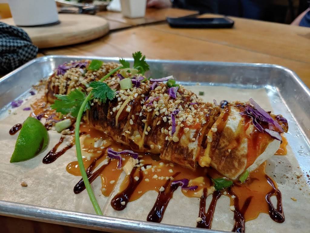 Detroit Shipping Company | restaurant | 474 Peterboro St, Detroit, MI 48201, USA | 3134624973 OR +1 313-462-4973