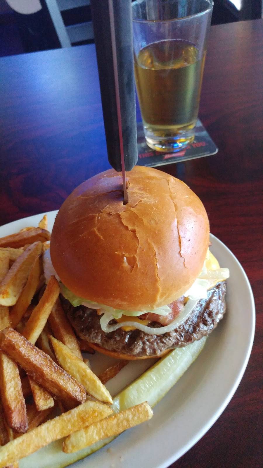 Clubhouse Grill | restaurant | 14175 W Indian School Rd C01, Goodyear, AZ 85395, USA | 6235354857 OR +1 623-535-4857