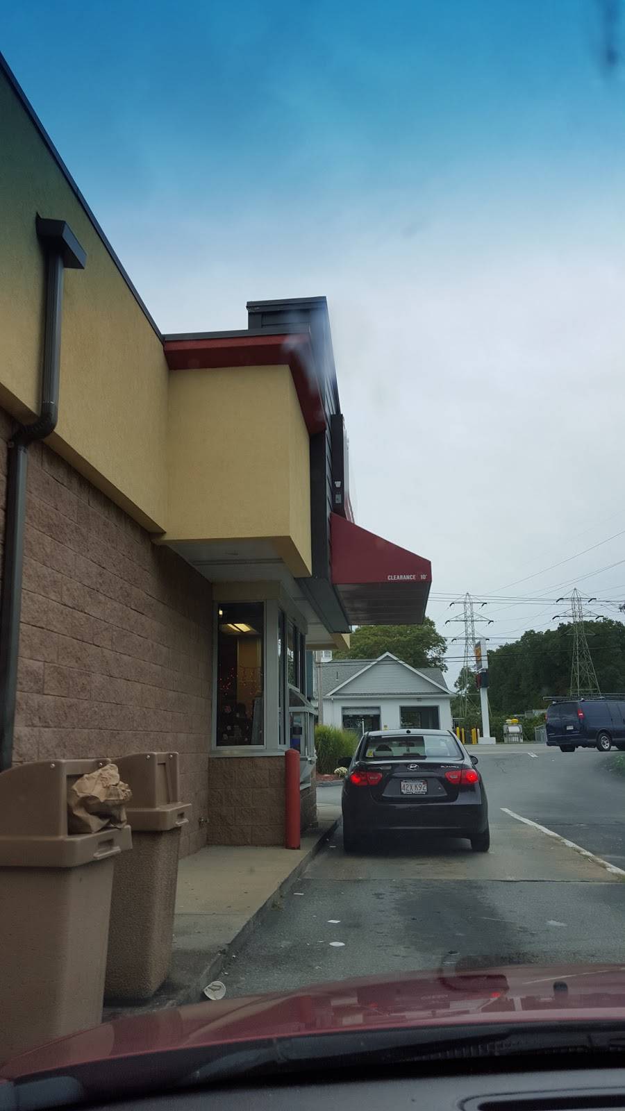 Dunkin | bakery | 1073 US-6, Somerset, MA 02726, USA | 5086726731 OR +1 508-672-6731