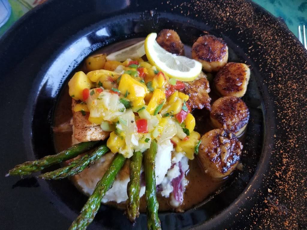 Goombays Grille & Raw Bar | restaurant | 1608 N Virginia Dare Trail, Kill Devil Hills, NC 27948, USA | 2524416001 OR +1 252-441-6001