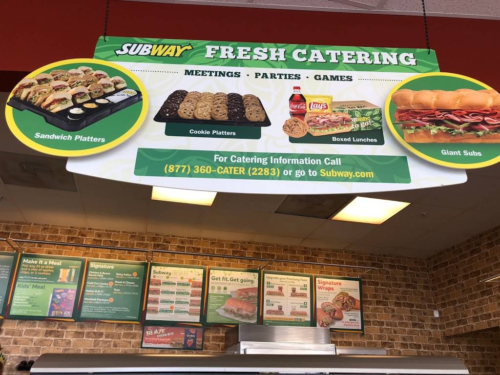 Subway | meal takeaway | 6021 Metcalf Ave, Mission, KS 66202, USA | 9136776600 OR +1 913-677-6600