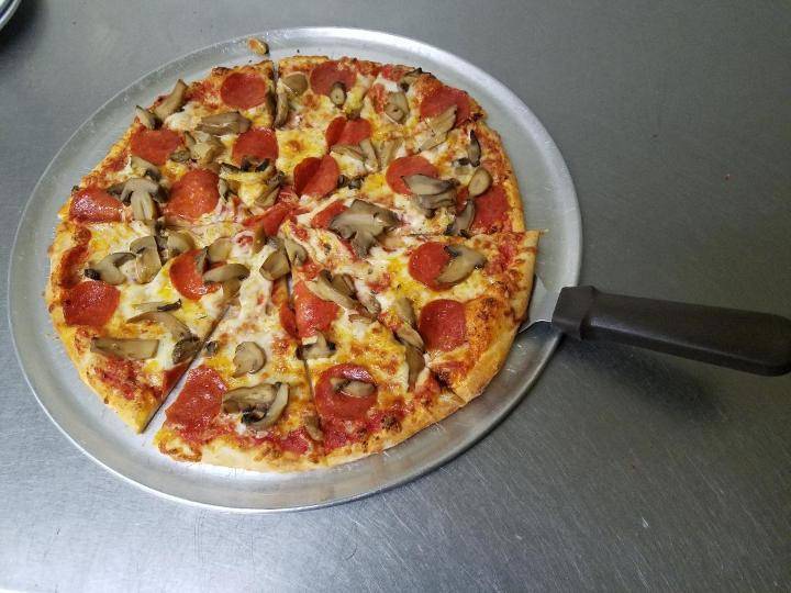 Vinco Pizzaria | restaurant | 2755 William Penn Ave, Johnstown, PA 15909, USA | 8143221509 OR +1 814-322-1509