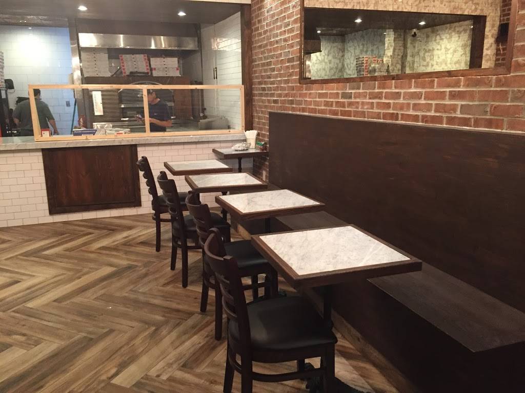 Alphonso’s Pizzeria Trattoria | restaurant | 525 Grand St, New York, NY 10002, USA | 2124773367 OR +1 212-477-3367