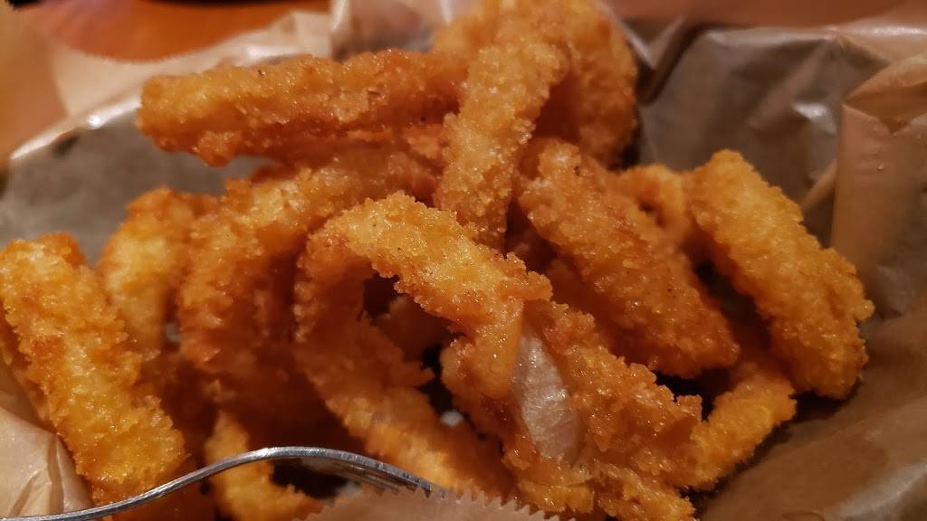 Chicken Coop Inc | restaurant | 120 E 3rd St, Grand Island, NE 68801, USA | 3083982500 OR +1 308-398-2500