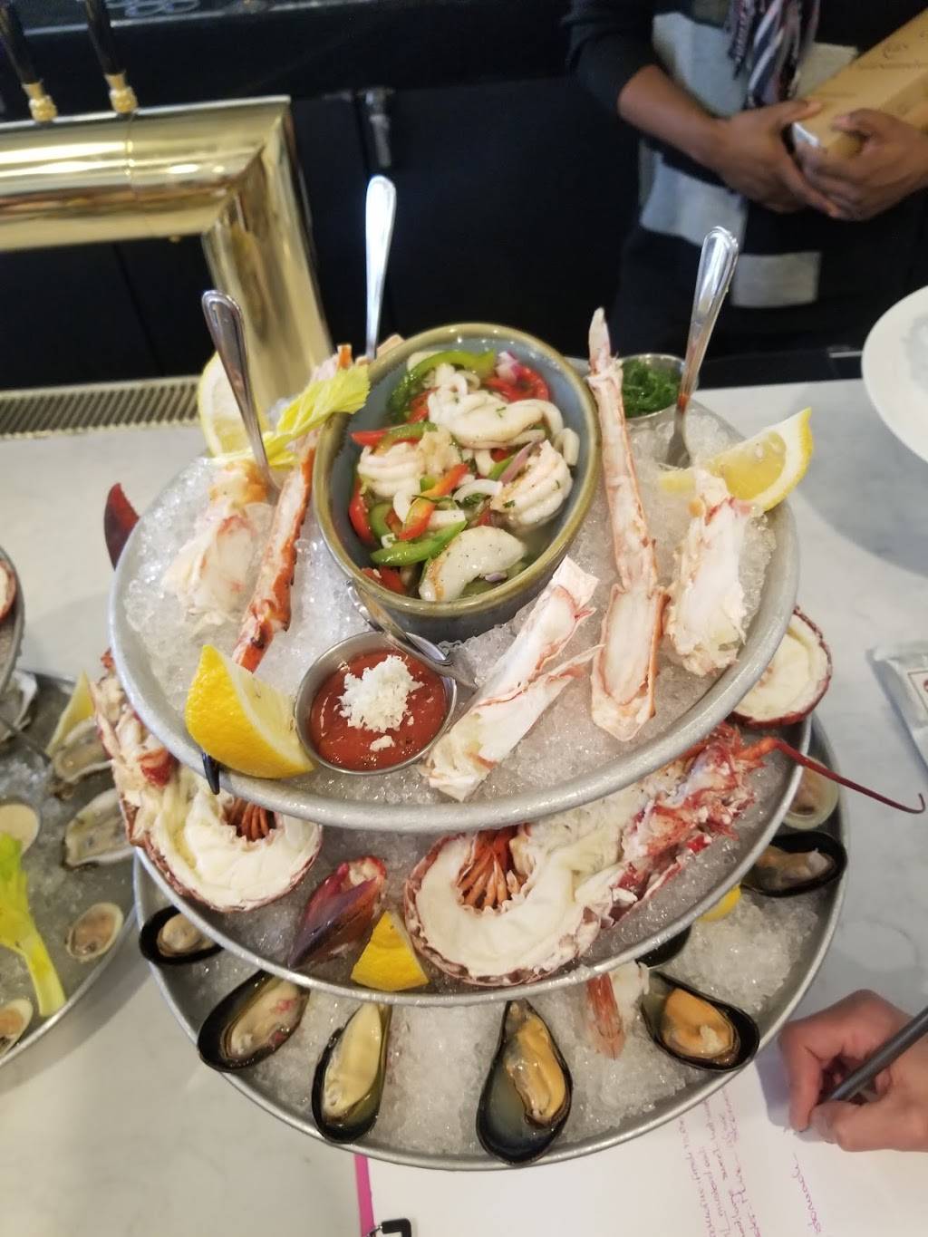 American Brass Restaurant | restaurant | 2-01 50th Ave, Queens, NY 11109, USA | 7188061106 OR +1 718-806-1106