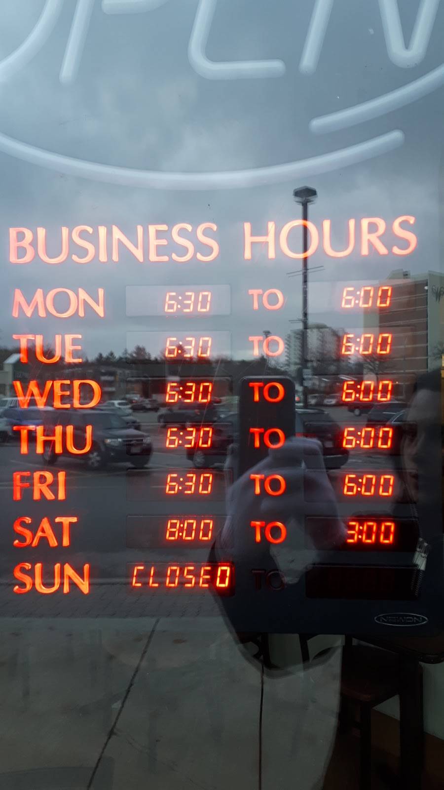 Country Style | restaurant | 50 Westmount Rd N, Waterloo, ON N2L 2R5, Canada | 5199547821 OR +1 519-954-7821