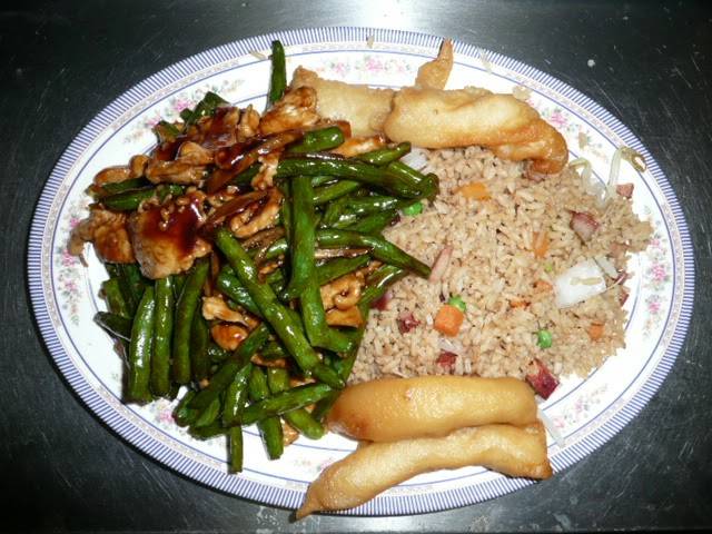 Min Fen Kitchen | restaurant | 11 Main St, Belchertown, MA 01007, USA | 4133238228 OR +1 413-323-8228