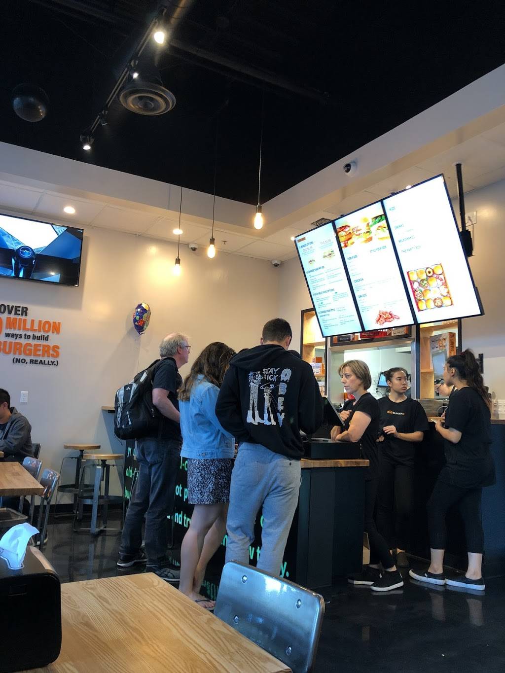 Burgerim Gourmet Burgers | restaurant | 5175 Linda Vista Rd #106, San Diego, CA 92110, USA | 6197982111 OR +1 619-798-2111