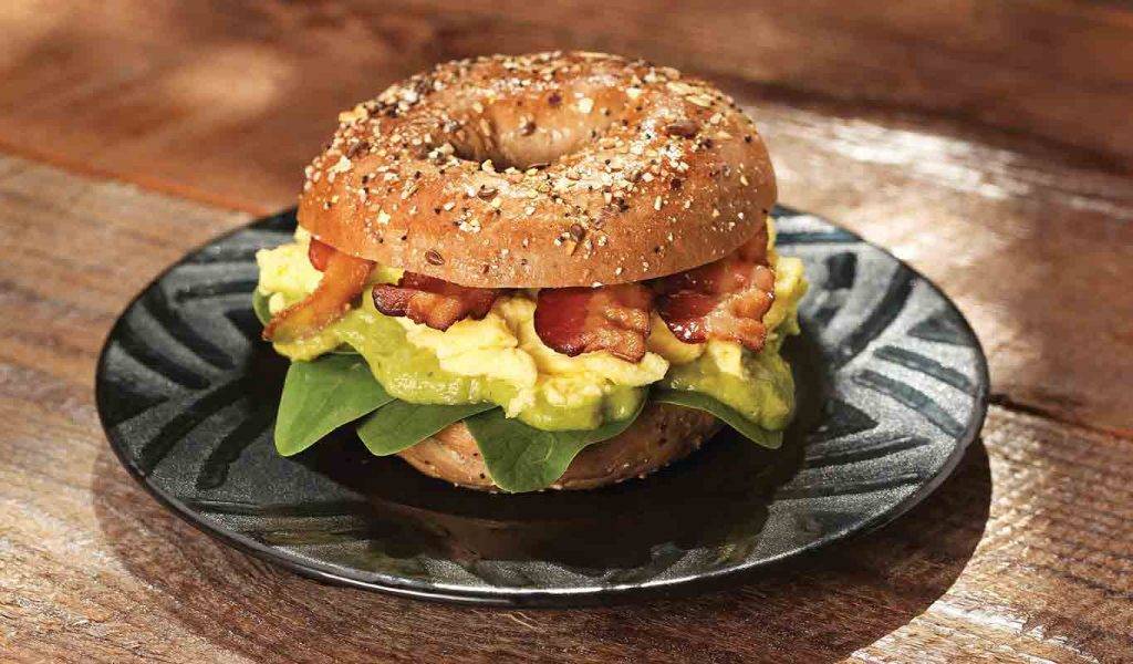 Druxys Famous Deli | restaurant | 2075 Bayview Avenue T Wing, Toronto, ON M4N 3M5, Canada | 4164873700 OR +1 416-487-3700