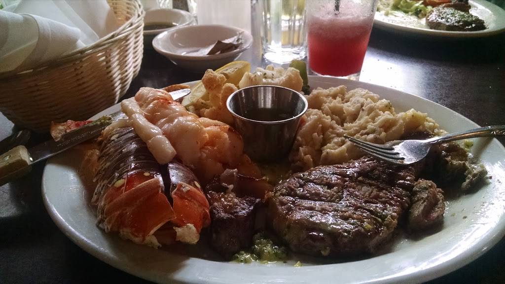 The Eproson House | restaurant | 22930 Twain Harte Dr, Twain Harte, CA 95383, USA | 2095863700 OR +1 209-586-3700