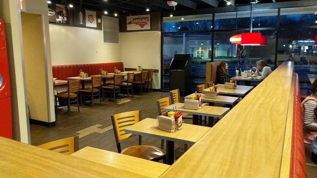 Smashburger | restaurant | 4400 Randolph Rd, Charlotte, NC 28211, USA | 7046261110 OR +1 704-626-1110