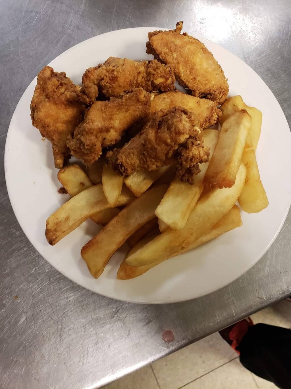 Area 143 | restaurant | 143 N Main St, Ansonia, CT 06401, USA | 2035165456 OR +1 203-516-5456