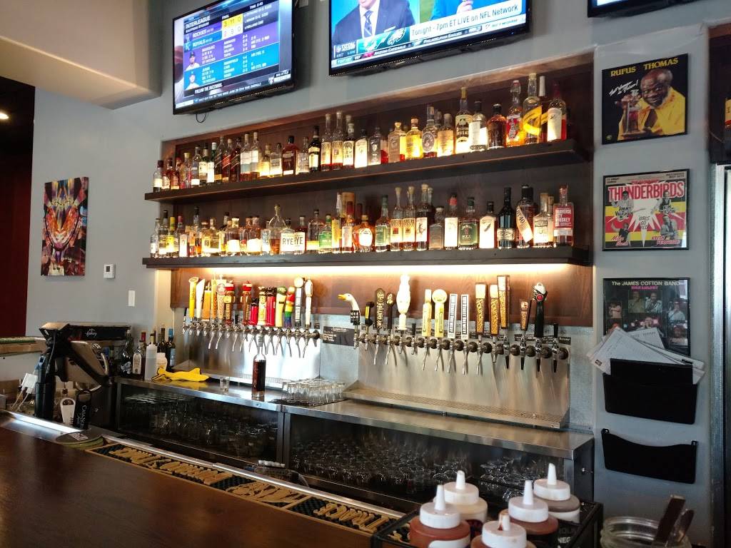 DOCs Smokehouse and Craft Bar | restaurant | 1420 B Calumet Ave, Dyer, IN 46311, USA | 2192623627 OR +1 219-262-3627