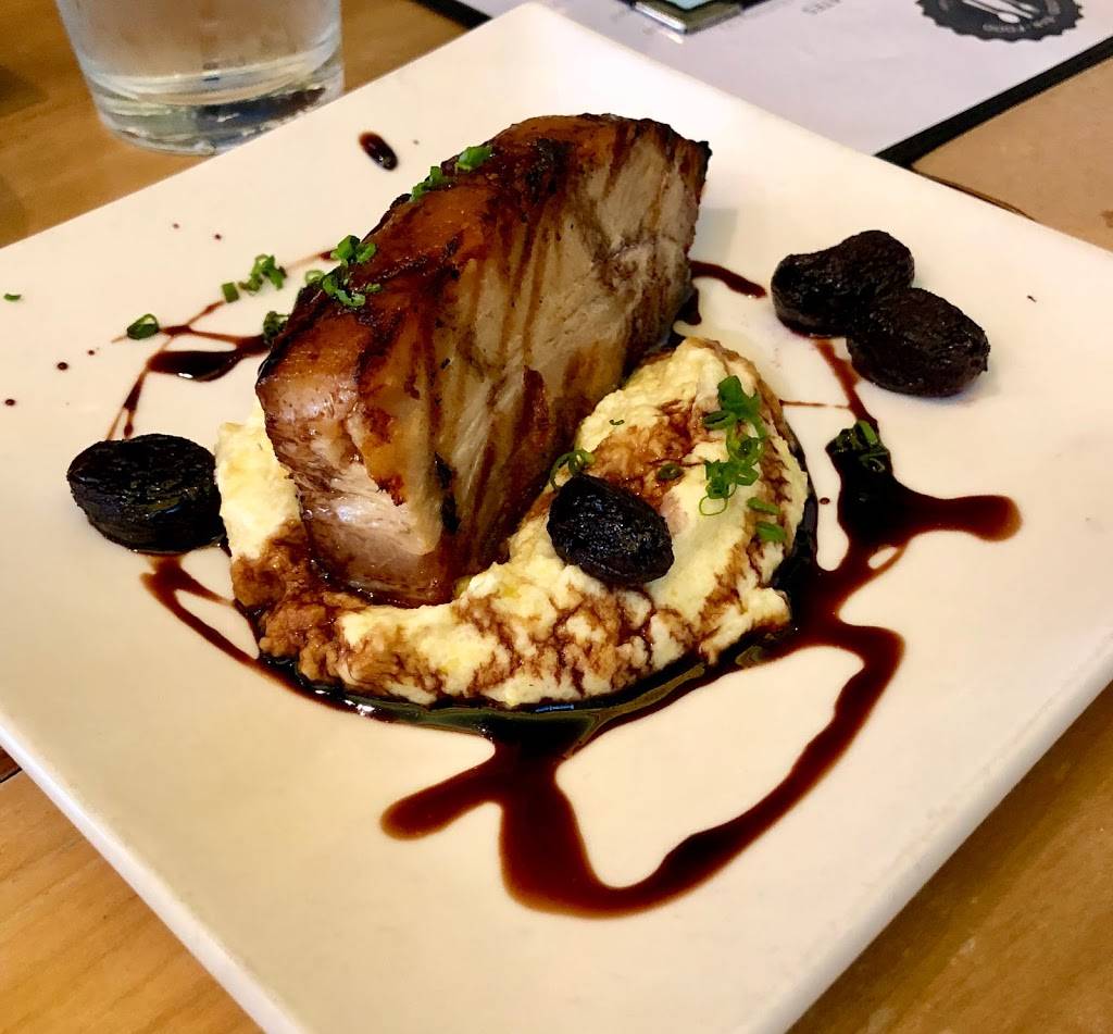 Food.Bar.Food | restaurant | 126 W Bruce St, Harrisonburg, VA 22801, USA | 5404333663 OR +1 540-433-3663