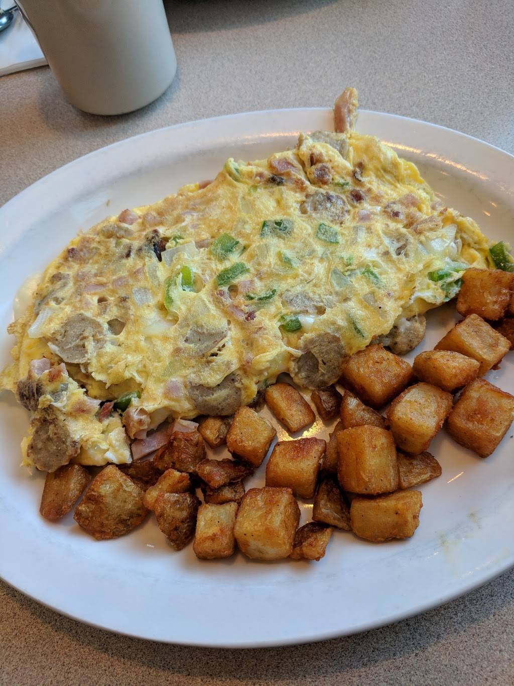 Windmill Family Restaurant | restaurant | 172 Loudon Rd, Concord, NH 03301, USA | 6032250600 OR +1 603-225-0600