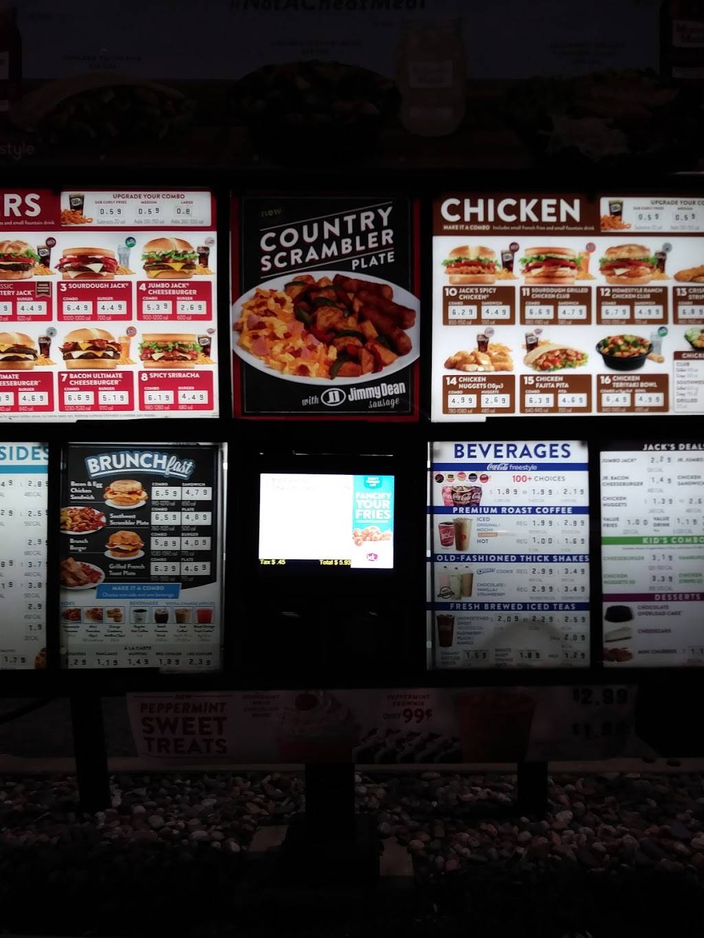 Jack in the Box | restaurant | 11404 Garland Rd, Dallas, TX 75218, USA | 2143278363 OR +1 214-327-8363