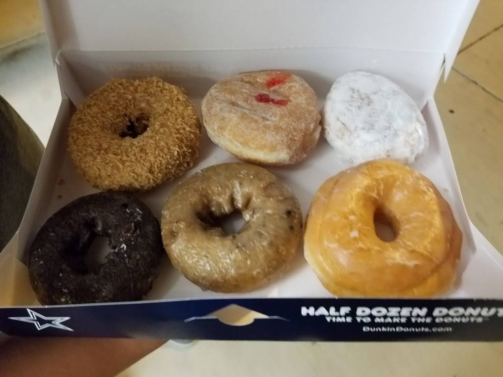 Dunkin Donuts | cafe | 6250 N Clark St, Chicago, IL 60660, USA | 7733382700 OR +1 773-338-2700