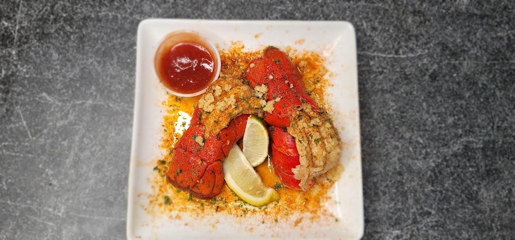 Bjs Baywatch Seafood & More | restaurant | 921 W Commerce St, Dallas, TX 75208, USA | 2143936159 OR +1 214-393-6159