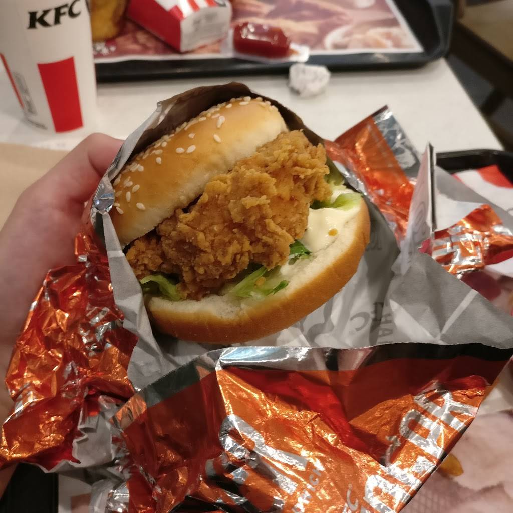 KFC | restaurant | 1201 E Alameda St, Norman, OK 73071, USA | 4053215152 OR +1 405-321-5152