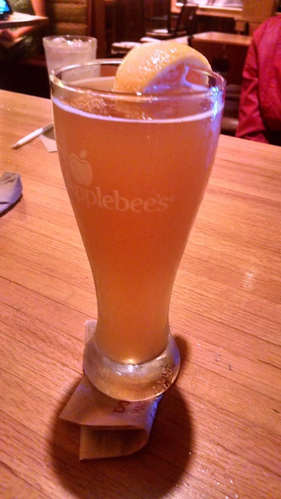 Applebees Grill + Bar | restaurant | 1395 Associates Dr, Dubuque, IA 52002, USA | 5635833131 OR +1 563-583-3131