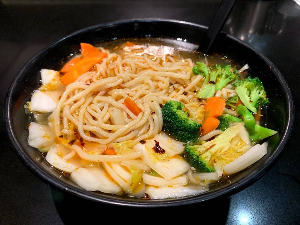 Noodle Fans 中国兰州牛肉拉面 | restaurant | 1177 Central Pkwy W, Mississauga, ON L5C 4P3, Canada | 9053068808 OR +1 905-306-8808