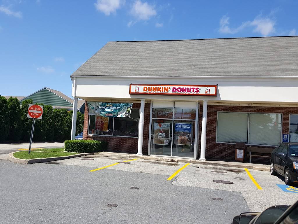 Dunkin | bakery | 387 W Center St, West Bridgewater, MA 02379, USA | 5085880402 OR +1 508-588-0402
