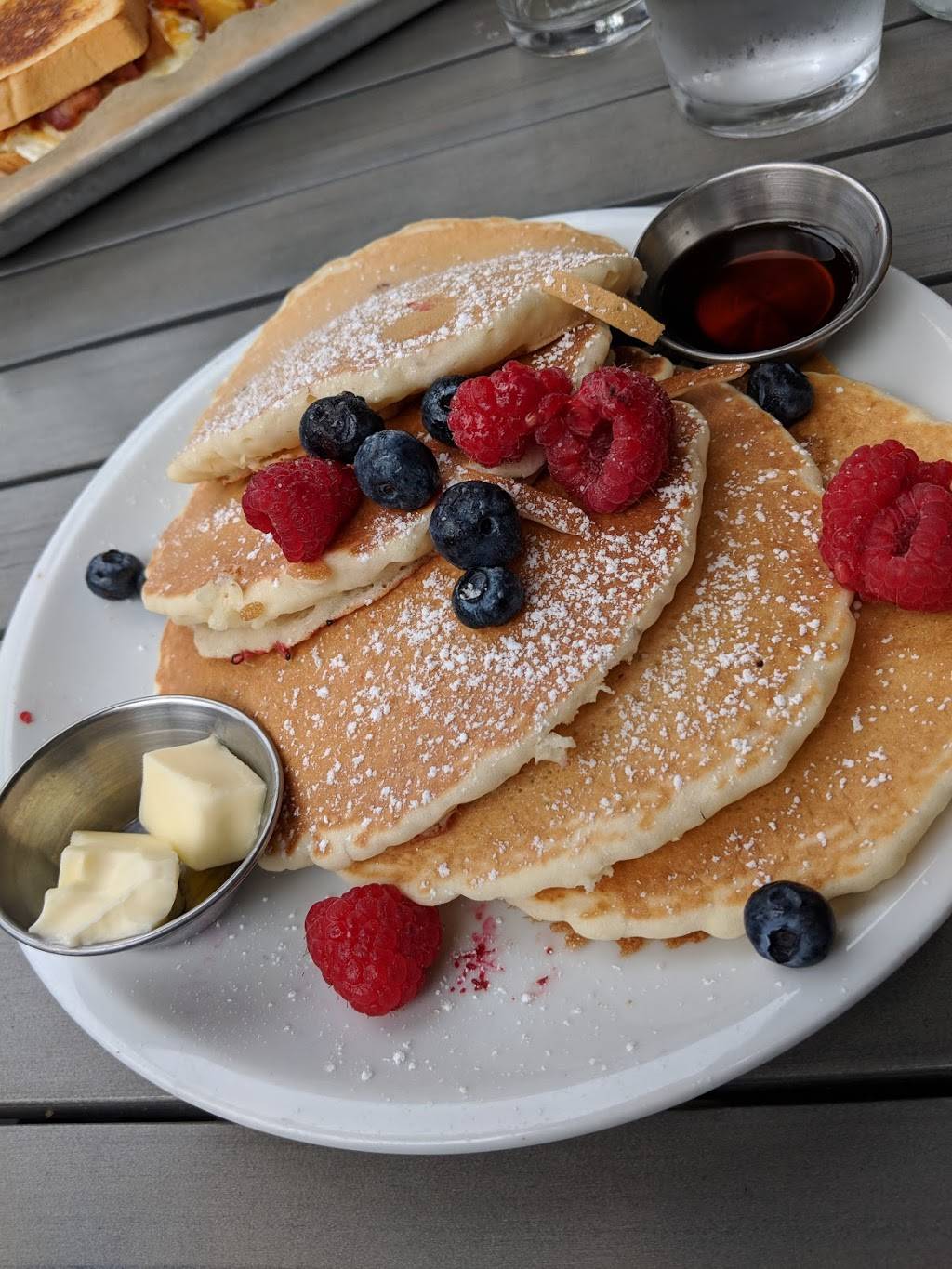 Rebel Republic Social House | restaurant | 73 Pier Ave, Hermosa Beach, CA 90254, USA | 4243480800 OR +1 424-348-0800