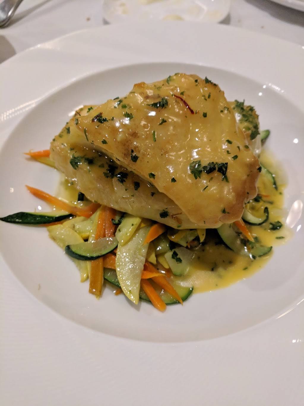 Flames Steakhouse | restaurant | 121 E Main St, Elmsford, NY 10523, USA | 9145923500 OR +1 914-592-3500