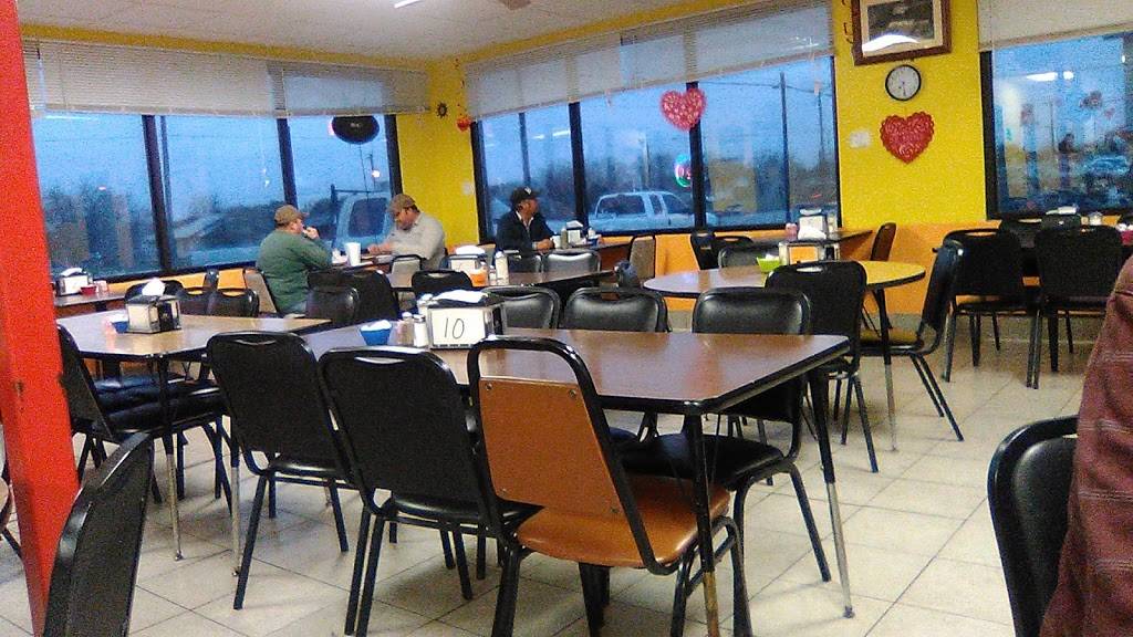 Marisol Restaurant | restaurant | 508 N Storts St, Poth, TX 78147, USA | 8304842428 OR +1 830-484-2428