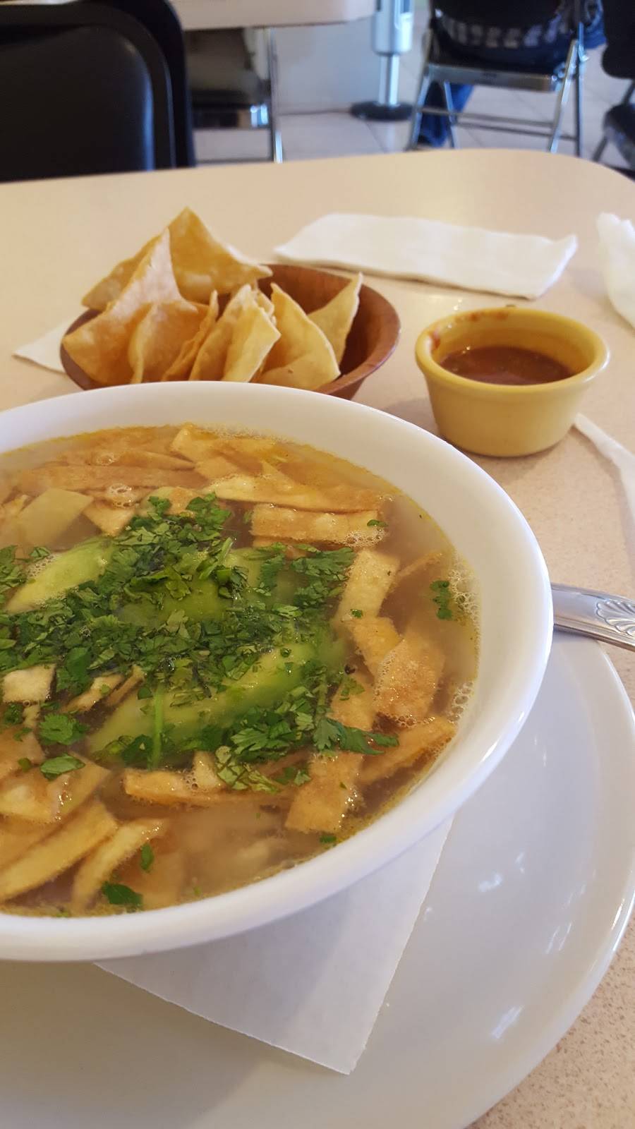 El Mariachi Loco | restaurant | 610 Isom Rd, San Antonio, TX 78216, USA | 2109790457 OR +1 210-979-0457