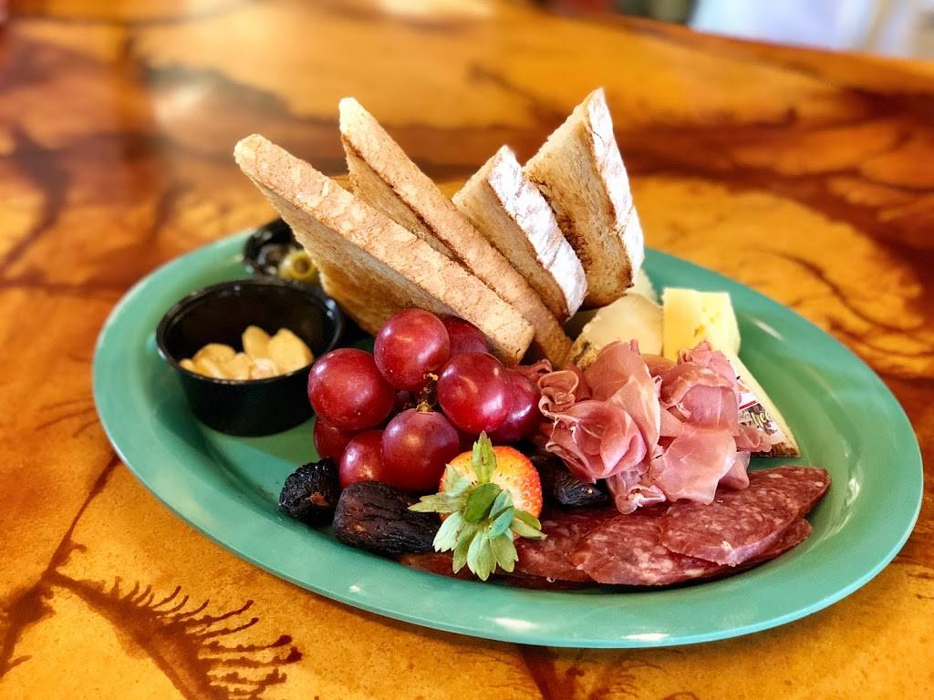 Maxs Italian Restaurant and Pizzeria | meal delivery | 1712 N Croatan Hwy, Kill Devil Hills, NC 27948, USA | 2522613113 OR +1 252-261-3113