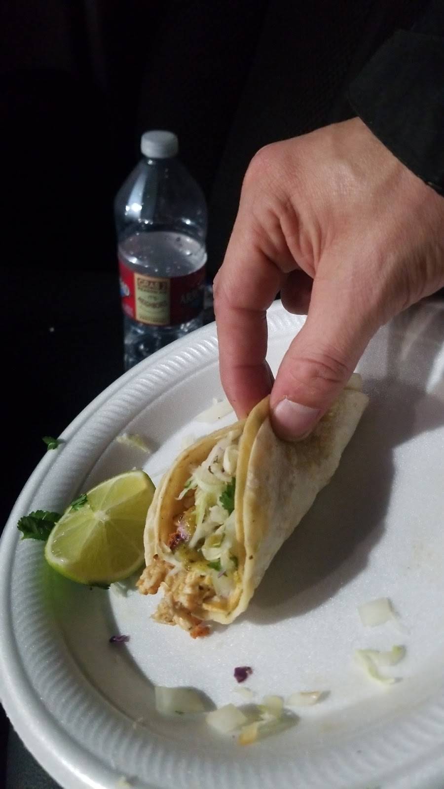 TACO FLAMINGOS | restaurant | 1132 S Sheridan Blvd, Denver, CO 80232, USA | 7202360330 OR +1 720-236-0330