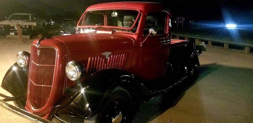 Tinys Family Restaurant | restaurant | 4900 W Ajo Hwy, Tucson, AZ 85757, USA | 5205787700 OR +1 520-578-7700