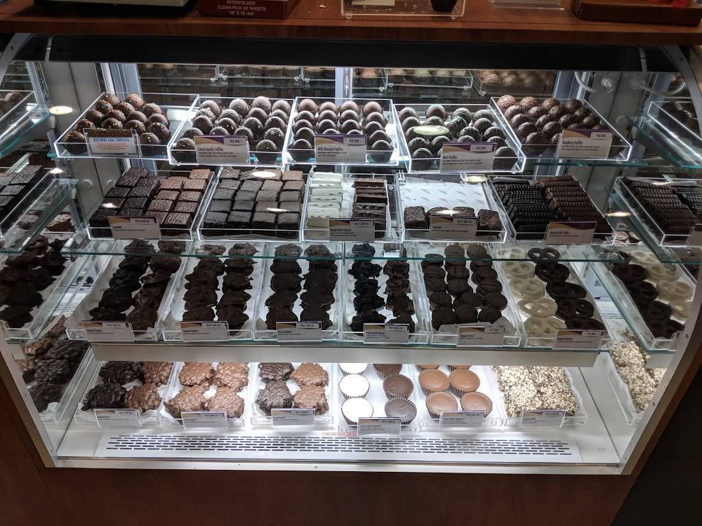 Cold Stone Creamery | bakery | 6800 S Westnedge Ave, Portage, MI 49002, USA | 2693274674 OR +1 269-327-4674