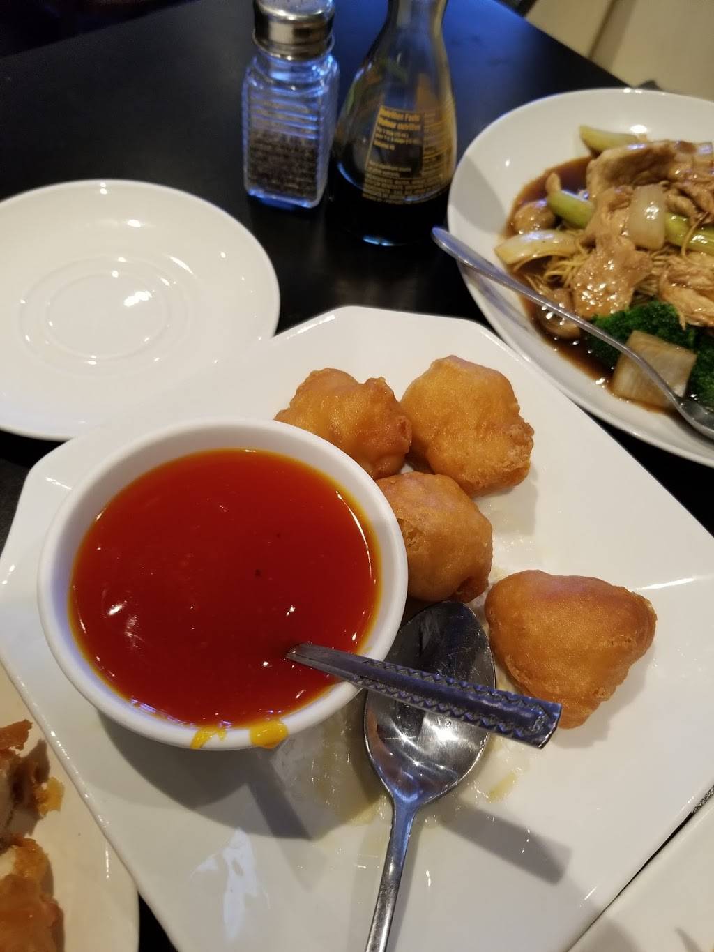 Aroma Kitchen | restaurant | 566 Plains Rd E, Burlington, ON L7T 2E5, Canada | 2893371999 OR +1 289-337-1999