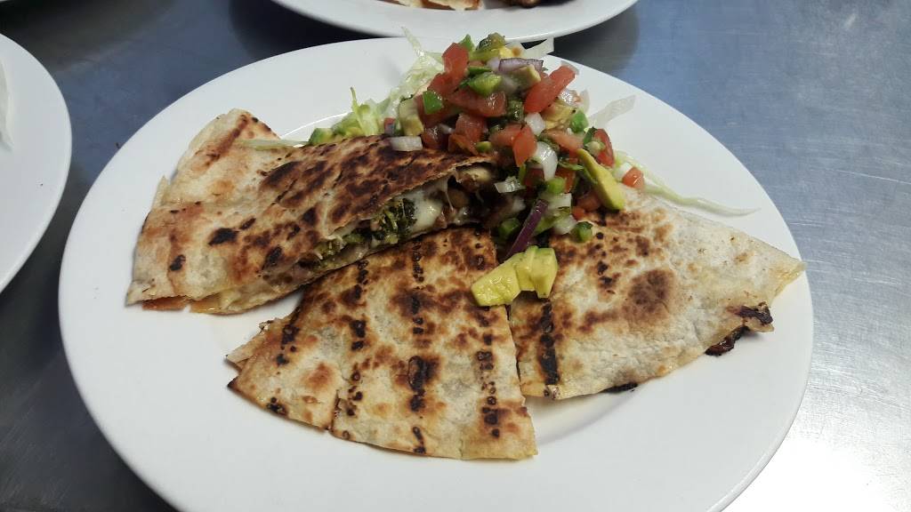 Jalapeños | restaurant | 5714 5th Ave, Brooklyn, NY 11220, USA | 7184395647 OR +1 718-439-5647