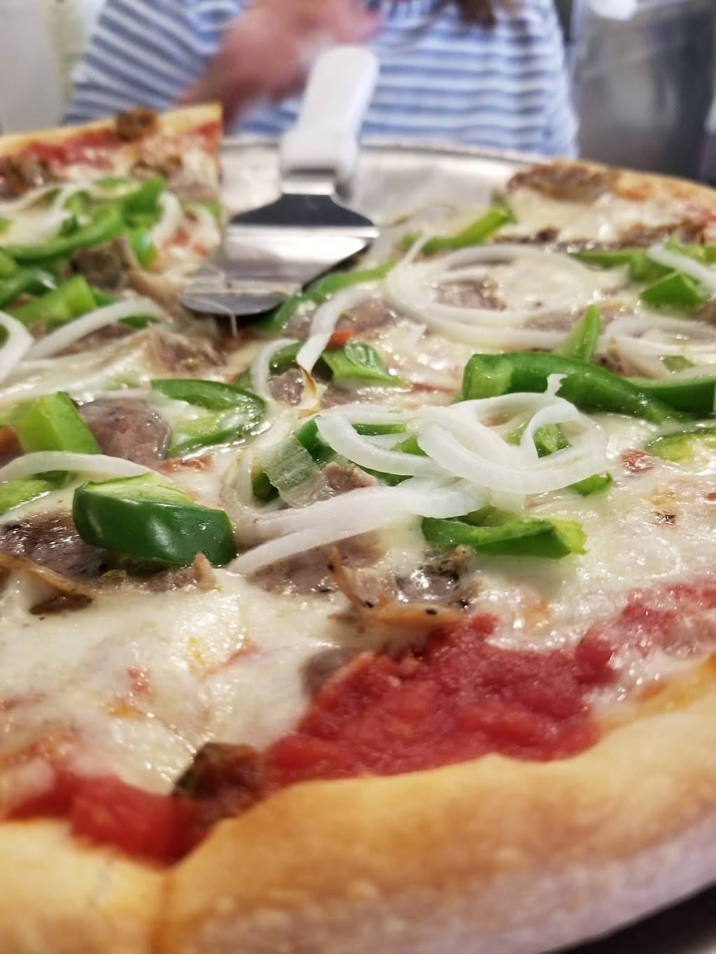 Italian Market & Restaurant | restaurant | 126 Defense Hwy, Annapolis, MD 21401, USA | 4102241330 OR +1 410-224-1330