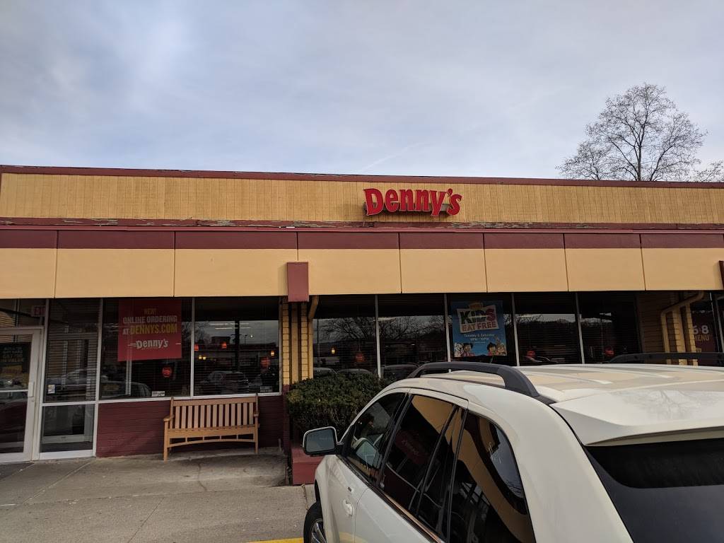 Dennys | restaurant | 38 Commercial Rd, Leominster, MA 01453, USA | 9785340311 OR +1 978-534-0311