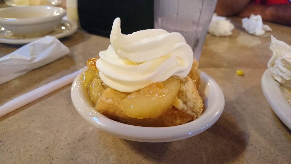 Furrs Fresh Buffet | restaurant | 3233 Alta Mere Dr, Fort Worth, TX 76116, USA | 8177320422 OR +1 817-732-0422