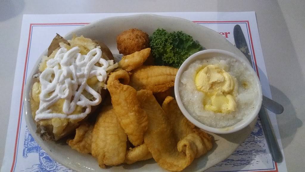 Cedar River Seafood Restaurant | restaurant | 2475 Blanding Blvd #1, Middleburg, FL 32068, USA | 9042824200 OR +1 904-282-4200