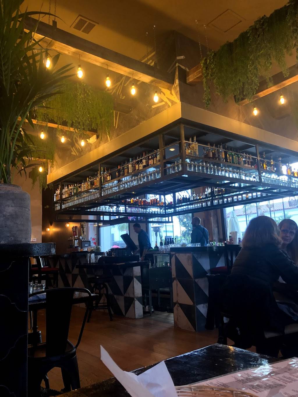 Maderos | restaurant | 5965 Village Way e107, San Diego, CA 92130, USA | 8583690717 OR +1 858-369-0717