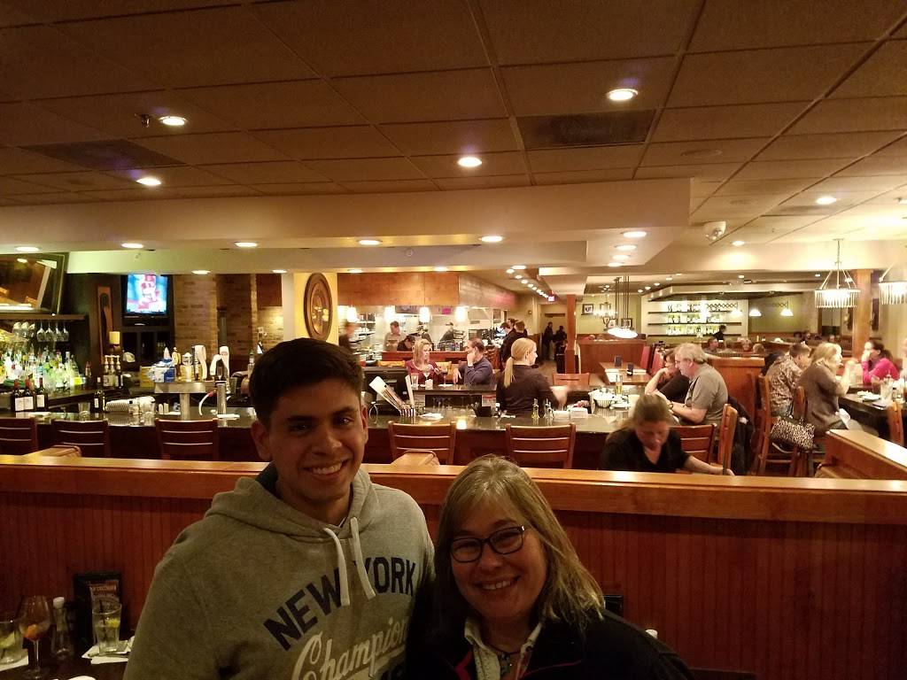 Carrabbas Italian Grill | restaurant | 60 Palmetto Ave, Merritt Island, FL 32953, USA | 3214537045 OR +1 321-453-7045