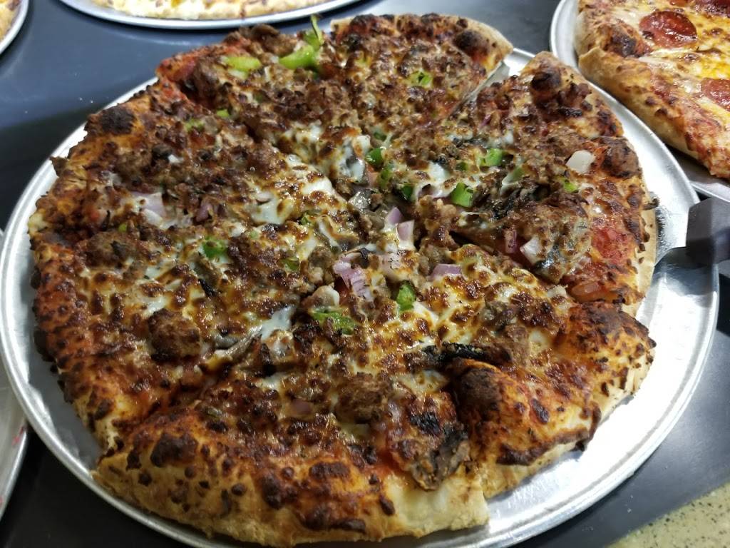Clubhouse Pizza Continental | restaurant | 219 N Main St, Continental, OH 45831, USA | 4195964700 OR +1 419-596-4700