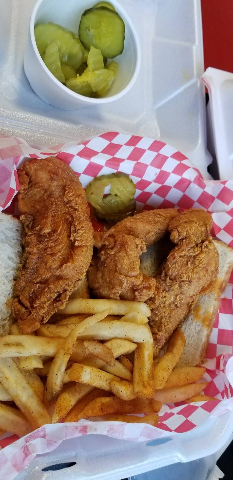 Helens Hot Chicken | restaurant | 1801 Jefferson St #101, Nashville, TN 37208, USA | 6159647331 OR +1 615-964-7331