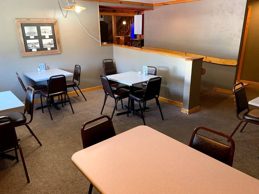 The Village Pub | restaurant | 235 W Main St, Winneconne, WI 54986, USA | 9205820155 OR +1 920-582-0155