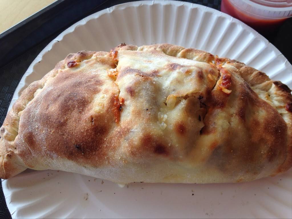 Christians Pizza | restaurant | 7003 Three Chopt Rd A, Richmond, VA 23226, USA | 8042880858 OR +1 804-288-0858