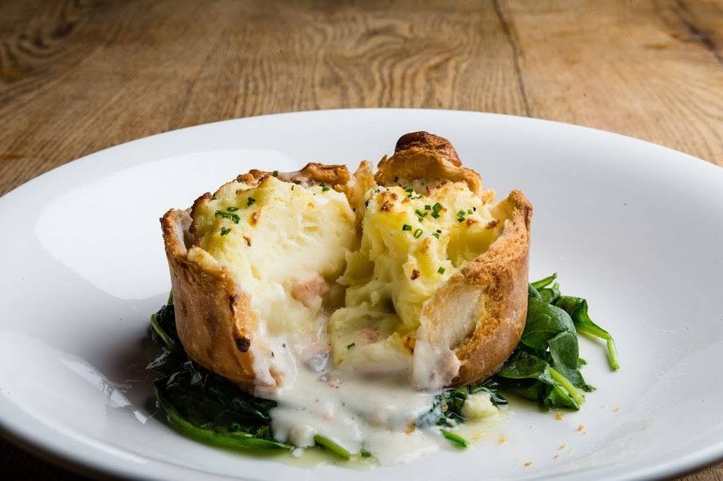 Fionn MacCools | restaurant | 2331 Appleby Line, Burlington, ON L7L 0J3, Canada | 9053329990 OR +1 905-332-9990